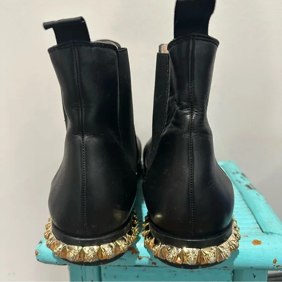 Stuart Weitzman Black Leather Gold Detail on Heels Bootie Size 40 - Picture 4 of 16